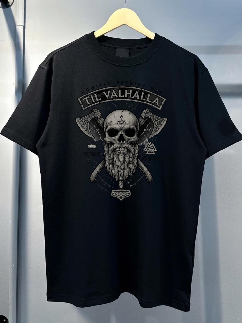 Gildan Black Til Valhalla Skull & Axes Graphic Tee